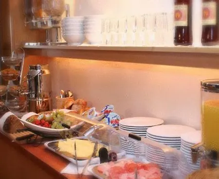 بنسيون فولفغانغسي بيت ضيافة