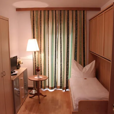 بنسيون فولفغانغسي