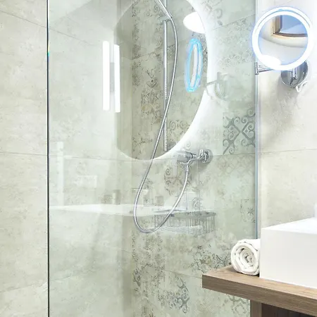 بنسيون فولفغانغسي بيت ضيافة