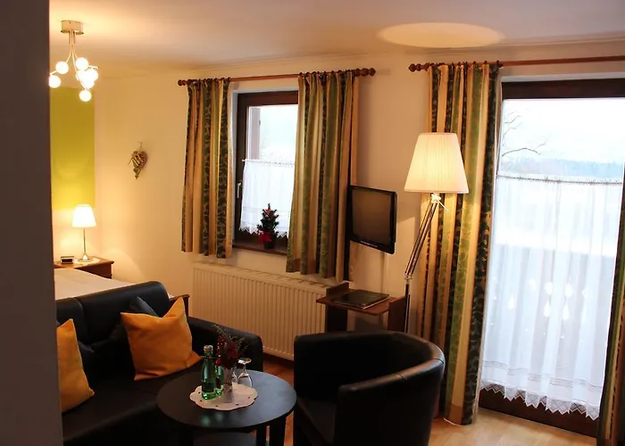 沃夫冈膳食公寓酒店 3*