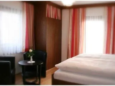 沃夫冈膳食公寓酒店