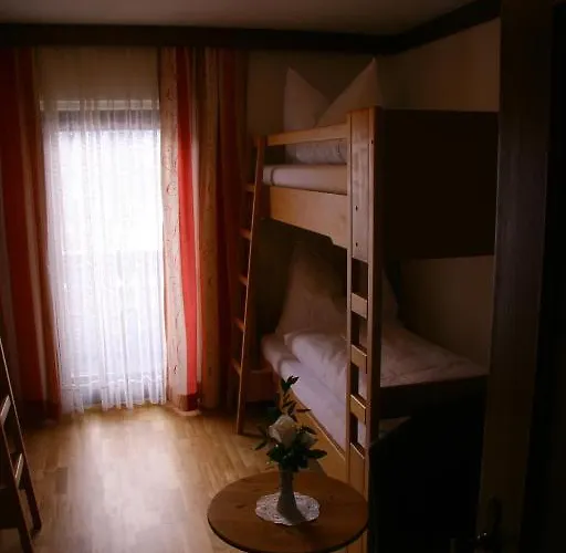 沃夫冈膳食公寓酒店 招待所