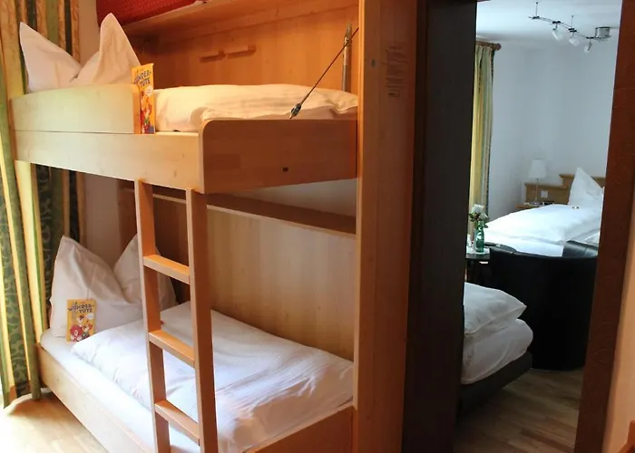 沃夫冈膳食公寓酒店 3*